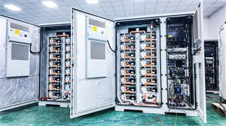 50kw/100kwh Outdoor All-in-One Ess Cabinet Inside Invert and Batterty