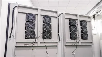 100kWh All-in-One C&I BESS Cabinet 50kW LiFePO4 Hybrid Solar