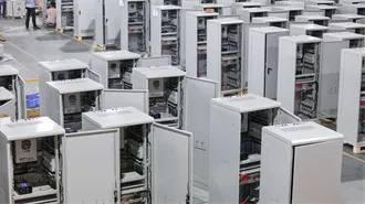 How Many Volts Does a Photovoltaic Panel Battery Have? Key