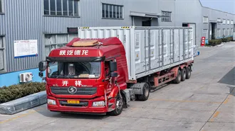 Battery charging power supply for solar container communication