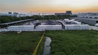 Energy storage banks for storage based solar system