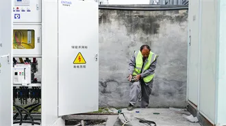 The lithium-ion battery of the solar container communication