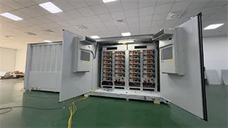 Solar and Wind Power: Is a Hybrid System Worth It?