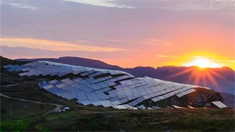 What''s the Average Solar Panel Size and Weight?